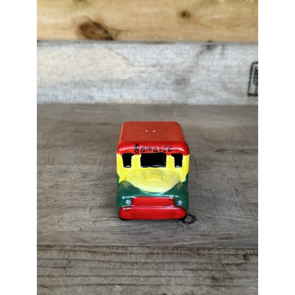 Jamaican Salt OR Pepper Shaker‎ Jamaican Bus Ceramic Bus